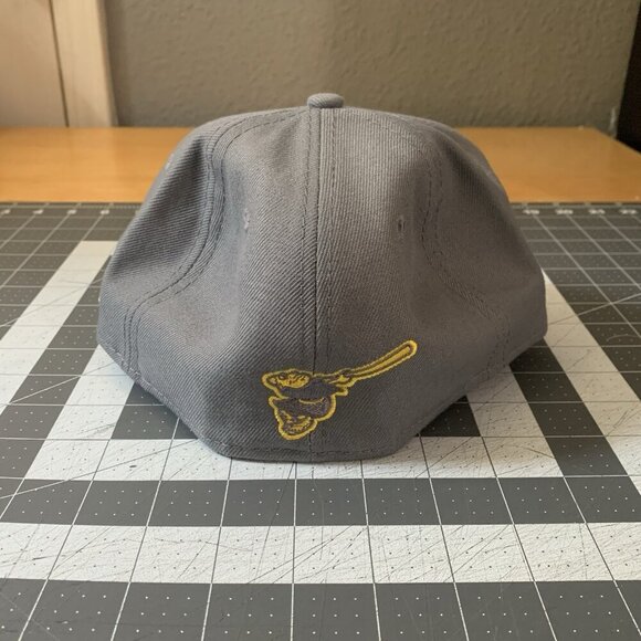 New Era 59Fifty Hat Men 7 San Diego Padres Cooperstown Swinging Friar Fitted Cap - Picture 4 of 7
